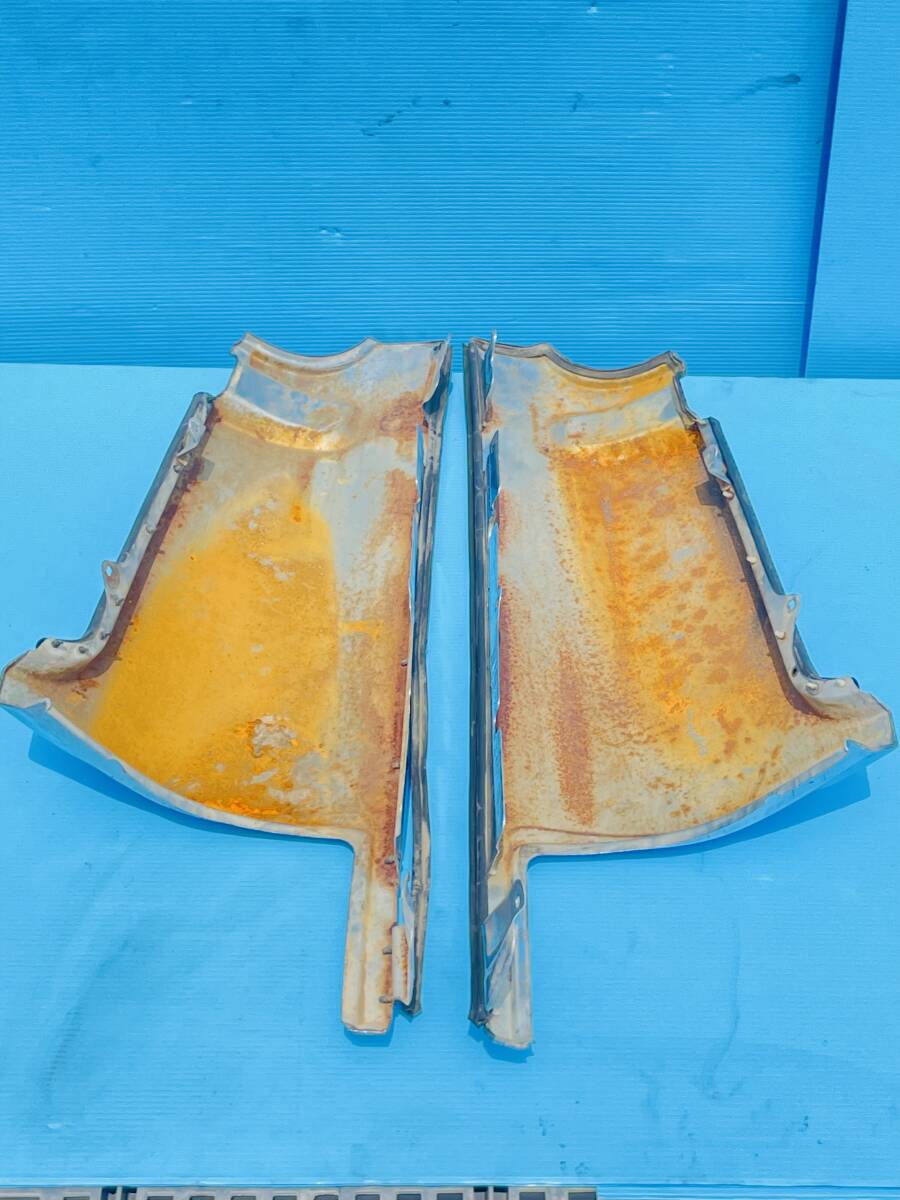 中古品 日野 プロフィア テラヴィ コーナーパネル メッキ 左右 中古品 日野 プロフィア テラヴィ コーナーパネル メッキ 左右