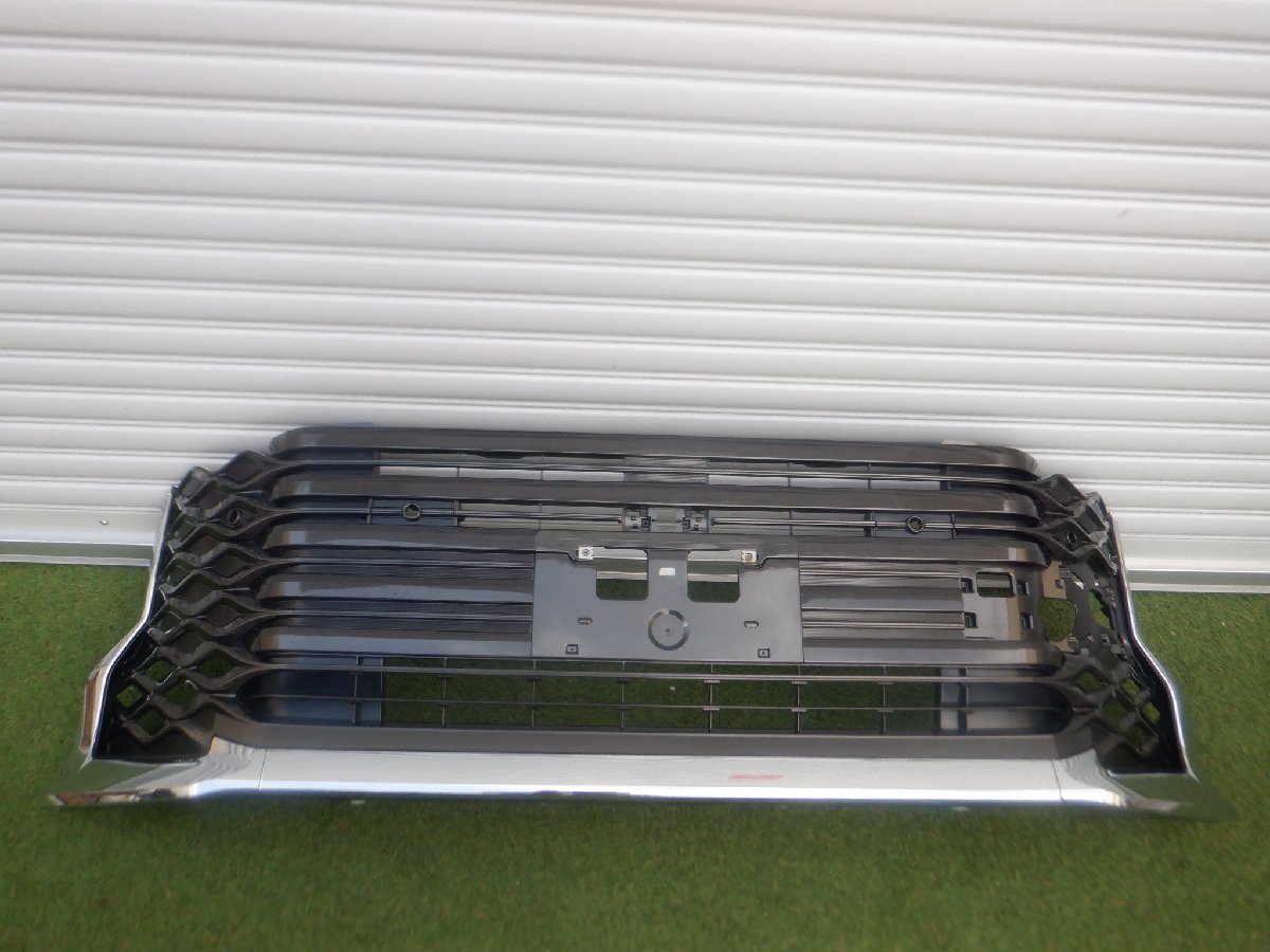 トヨタ純正 ZWR90W ZWR95W MZRA90W MZRA95W 90 ヴォクシー フロントグリル ラジエターグリル 53102-V1020 53114-V1070 m-24-8-132