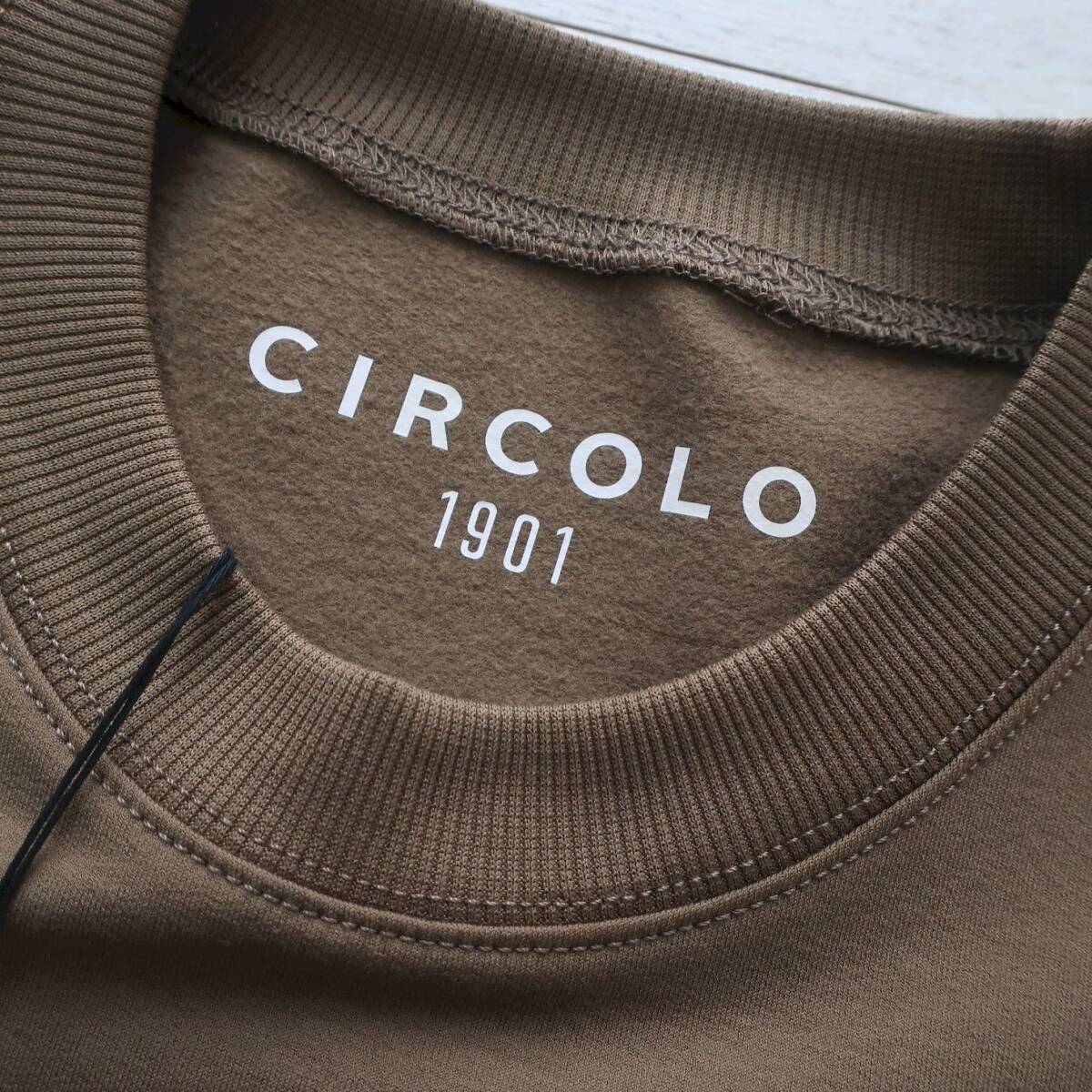  новый товар Chill koroCircolo 1901 мужской хорошо качество тренировочный футболка стрейч tops не использовался чай цвет хаки Brown оливковый M размер 