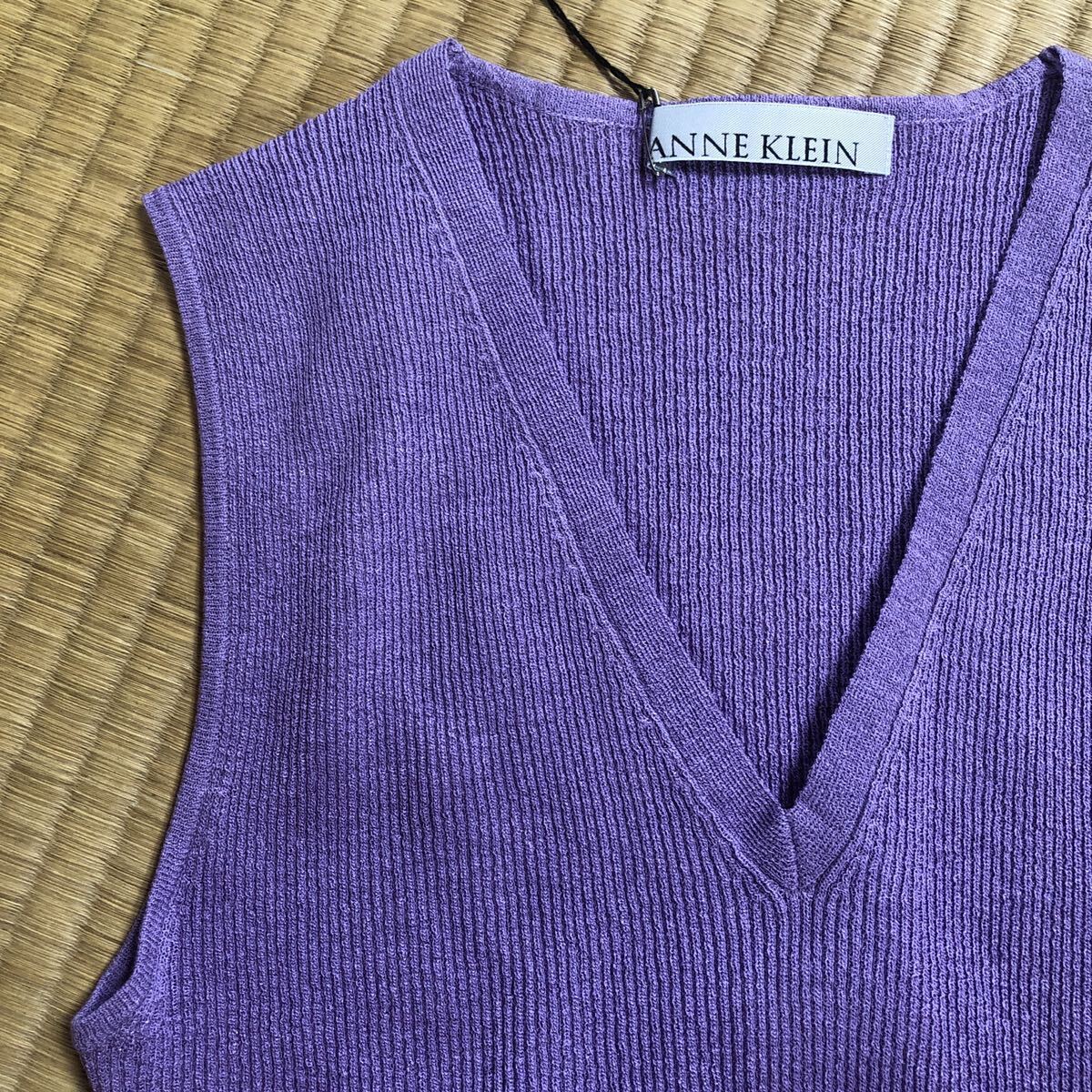 〈送料無料〉アンクライン ノースリーブ Ｖネック パープル 定価9,900円 ニット リブニット すみれ色 ANNEKLEIN