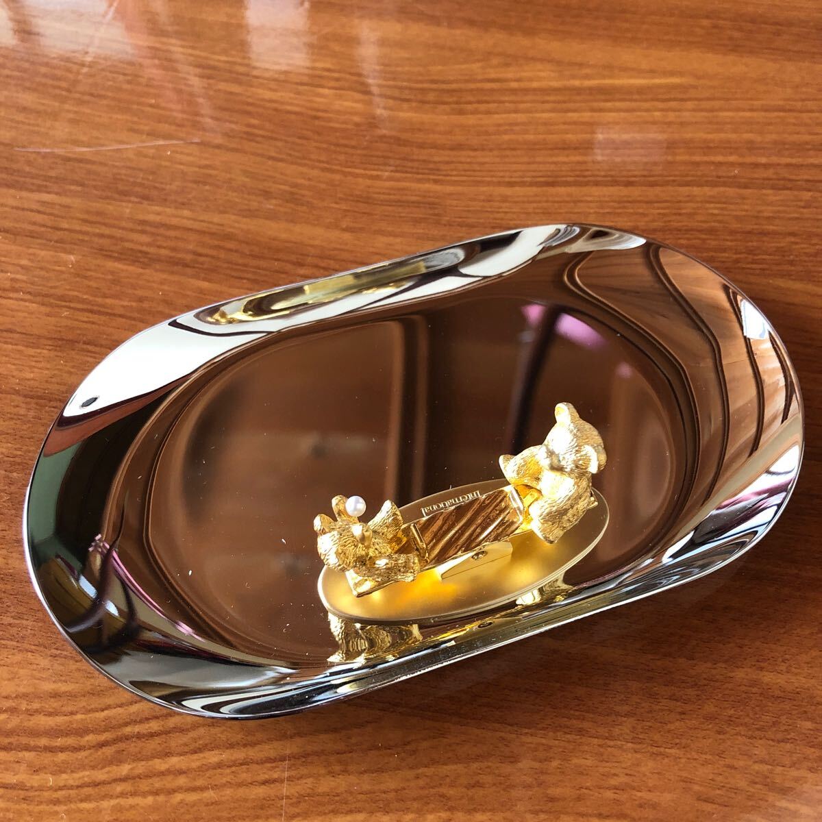 新品 MIKIMOTO ジュエリートレイ シーソーベア真珠付き クマ