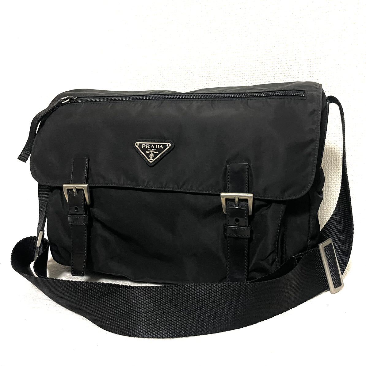 1円スタート！ 使用僅か 極美品 PRADA プラダ ナイロン ショルダーバッグ 斜め掛け テスート ブラック 黒 NERO 三角プレート クロスボディ