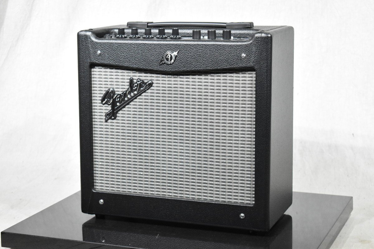 Fender フェンダー ギターアンプ MUSTANG I V2