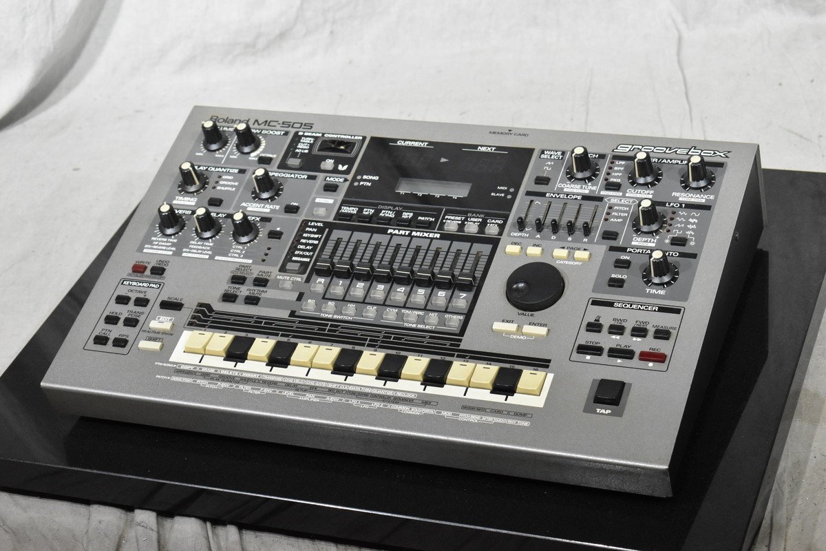 ■TG0823 Roland ローランド 多機能リズムマシン MC-505