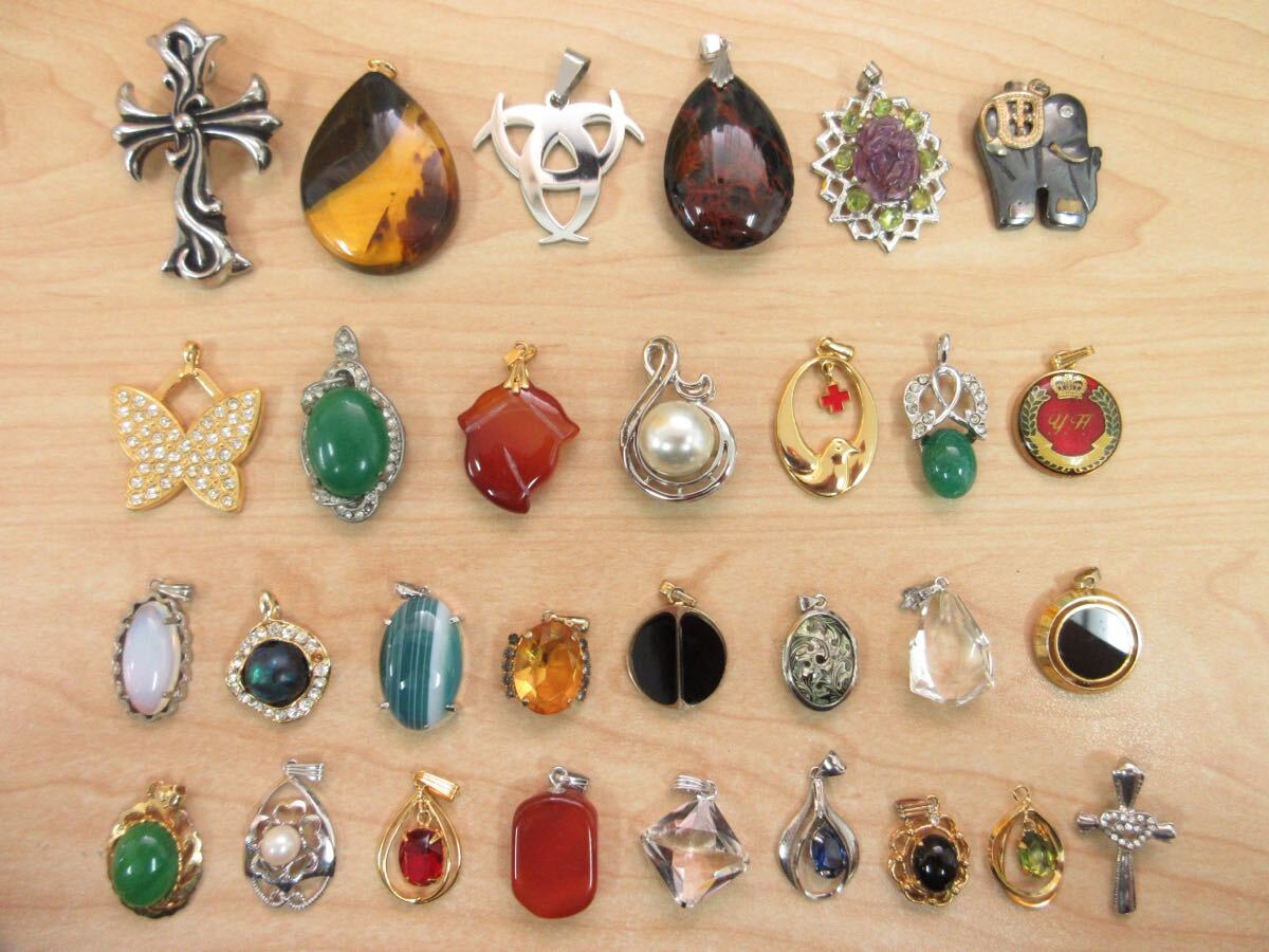 【D85】ヴィンテージ ビンテージ ペンダントトップ ネックレストップ アクセサリー 大量 まとめ売り まとめ TIA