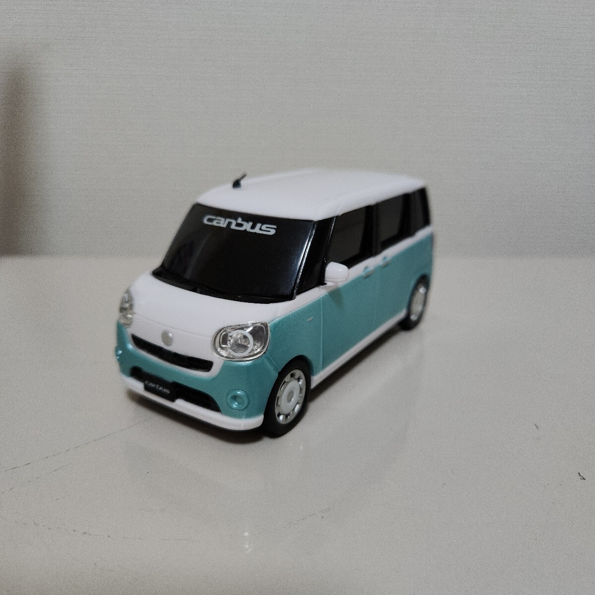 希少！非売品！ダイハツ ムーヴ キャンバス ミニカー プルバック グリーン ホワイト ツートン