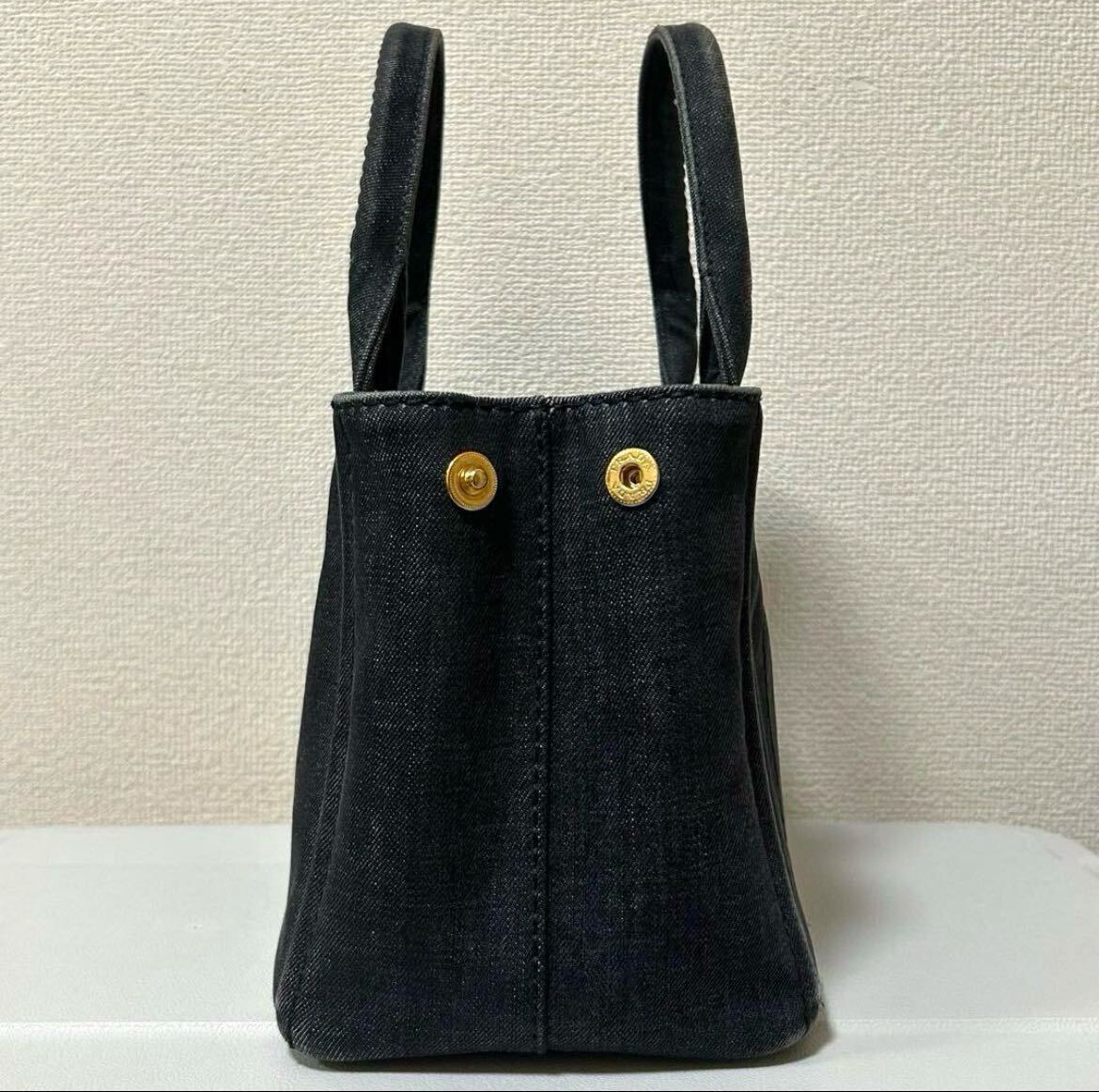 美品PRADAプラダカナパデニムトートバッグミニSS黒ブラック 美品PRADAプラダカナパデニムトートバッグミニSS黒ブラック