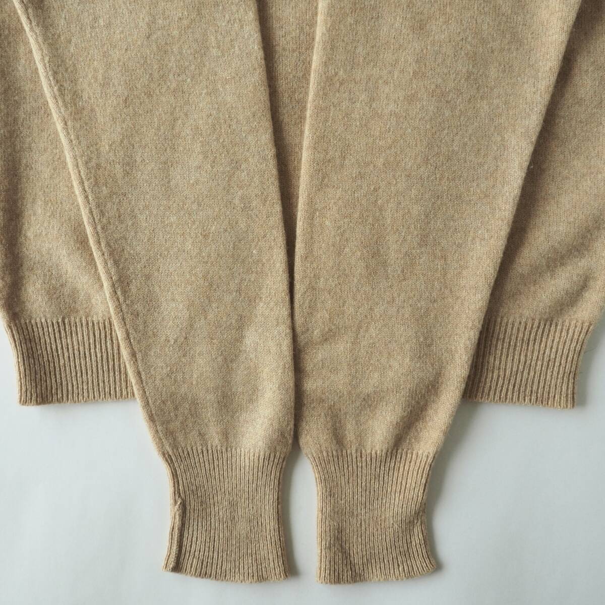 ラルフローレン Ralph Lauren ウール100% ニット セーター V ラルフローレン Ralph Lauren ウール100% ニット セーター V