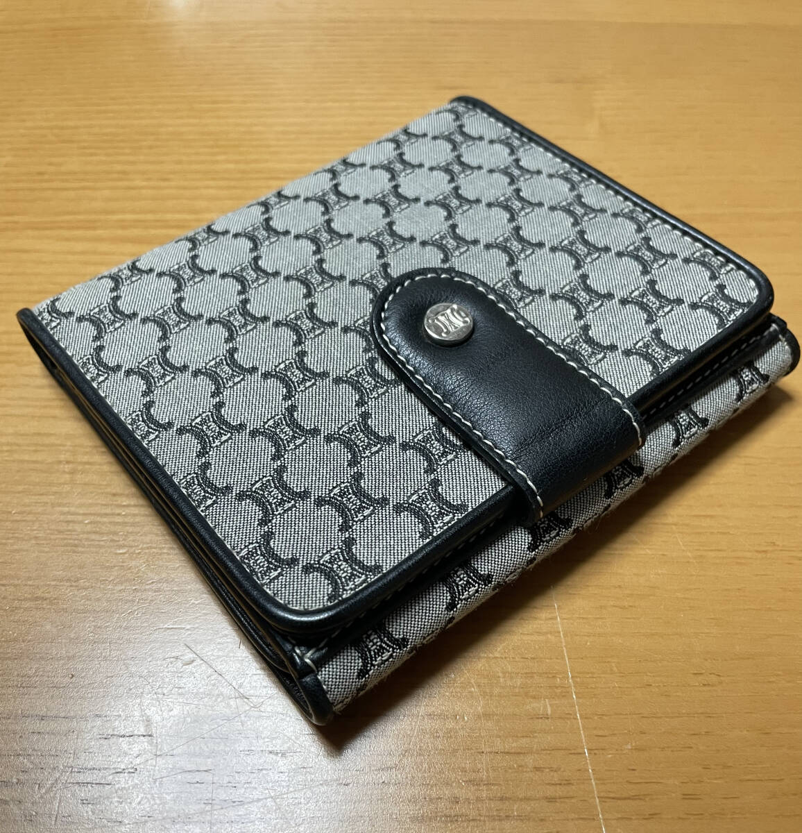 セリーヌ マカダム柄 二つ折りお財布 ブラック 保管美品