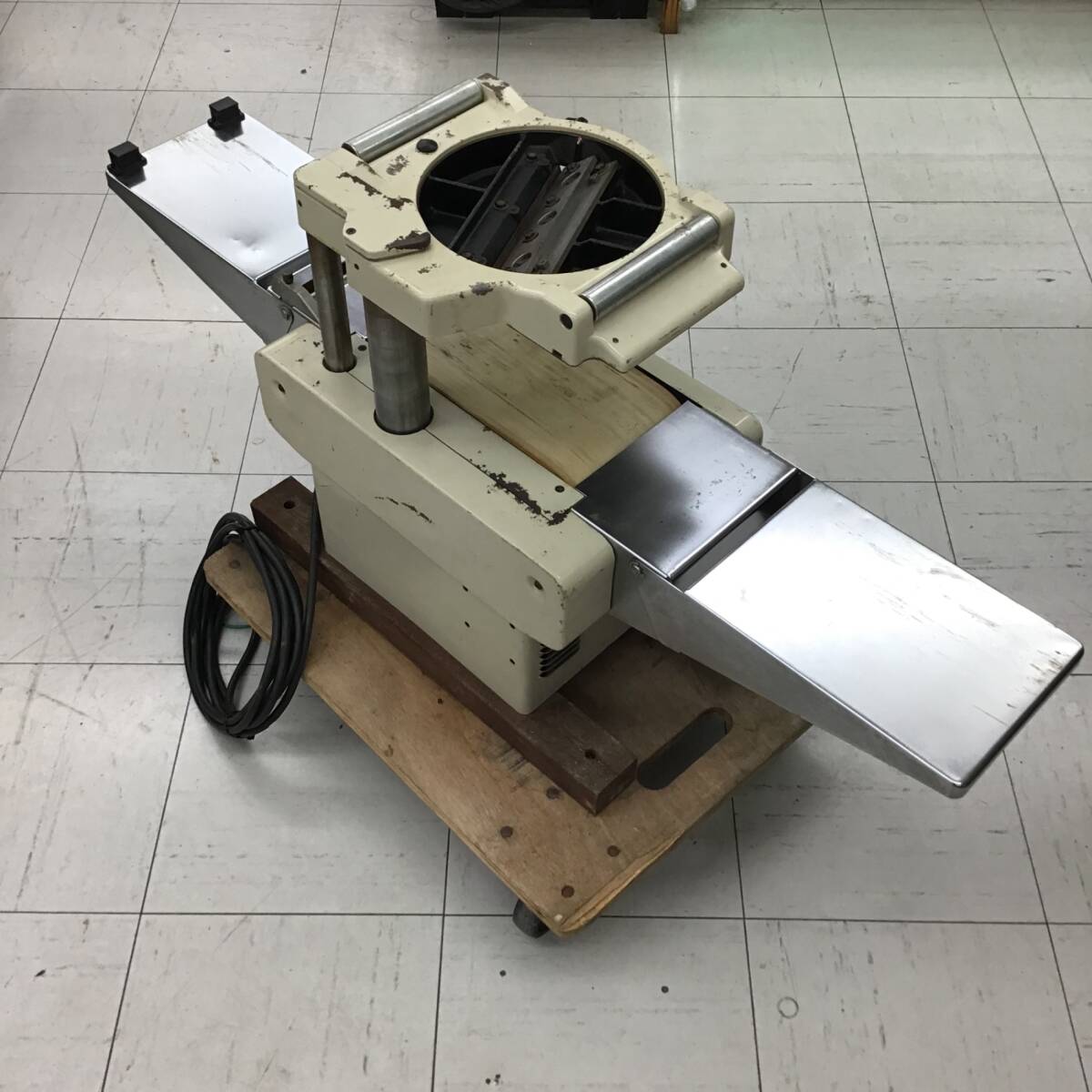 Yahoo!オークション - 【店頭受取り限定】 マキタ/makita 超仕上 Yahoo!オークション - 【店頭受取り限定】 マキタ/makita 超仕上