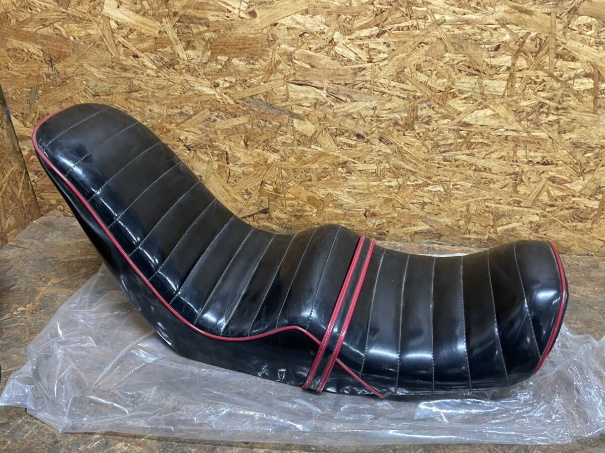 ゼファー400 オオカワシート タックロール 三段 大川 カワグチ ゼファー400 オオカワシート タックロール 三段 大川 カワグチ