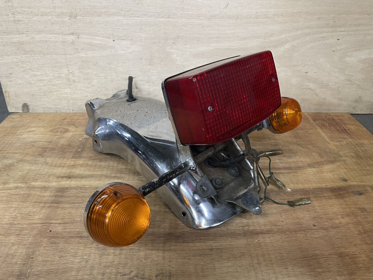 CM400 CM250 純正 リアフェンダー テールランプ ウインカー CM400 CM250 純正 リアフェンダー テールランプ ウインカー