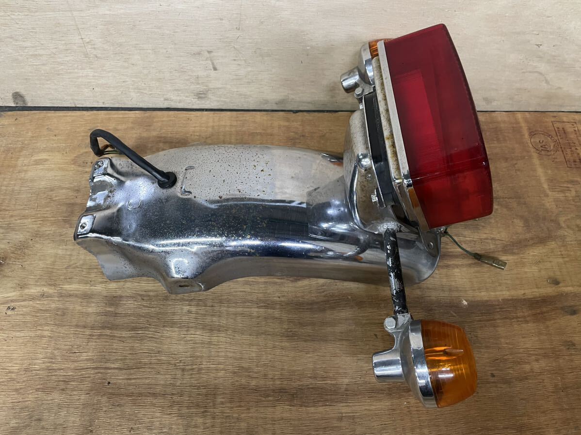 CM400 CM250 純正 リアフェンダー テールランプ ウインカー CM400 CM250 純正 リアフェンダー テールランプ ウインカー