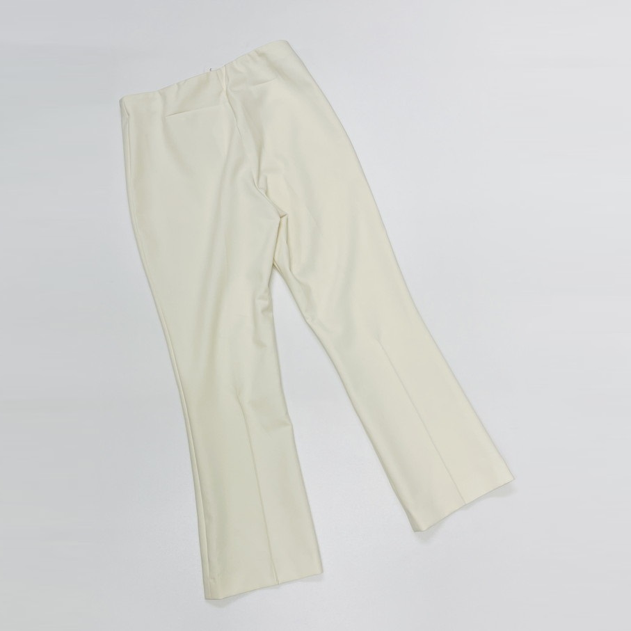 /XS/ ZARA ホワイト スラックス センタープレス パンツ レディース タグ カジュアル ボトム通勤大人可愛いガーリー デイリー ザラ