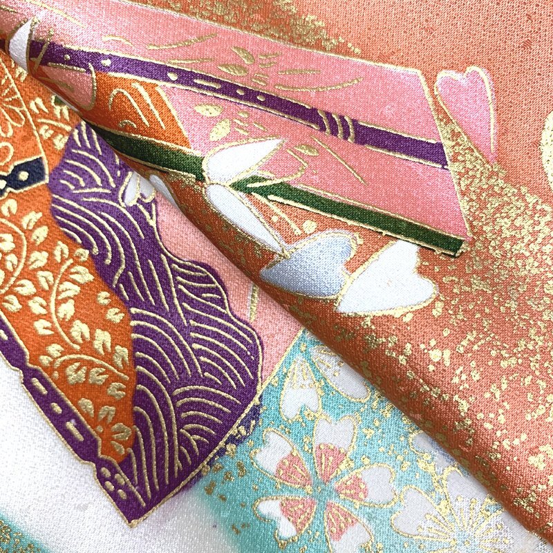 408ag43□七五三 七歳 女児 着物&開き帯＆長襦袢 金彩 扇 桜