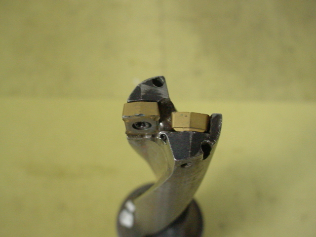 18Φロング R416.2-0180L25-41 チップ10個付 旧モデル 中古品 18Φロング R416.2-0180L25-41 チップ10個付 旧モデル 中古品