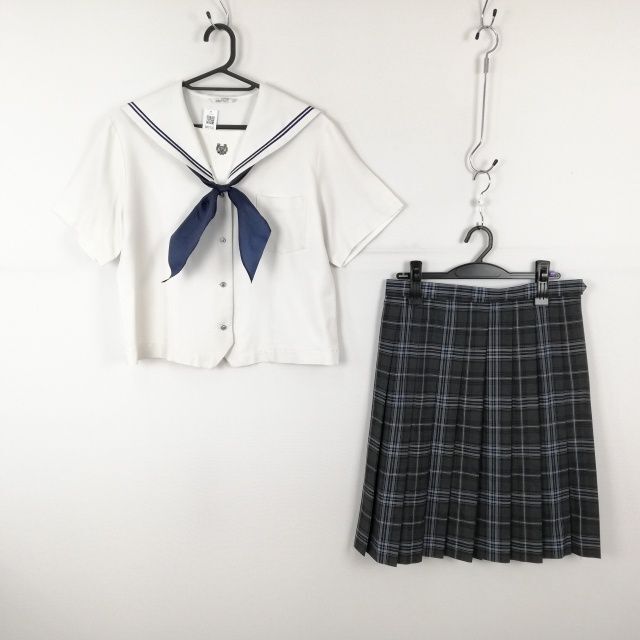 1円 セーラー服 スカート 上下2点セット L 夏物 半袖 緑3本線 1円 セーラー服 スカート 上下2点セット L 夏物 半袖 緑3本線