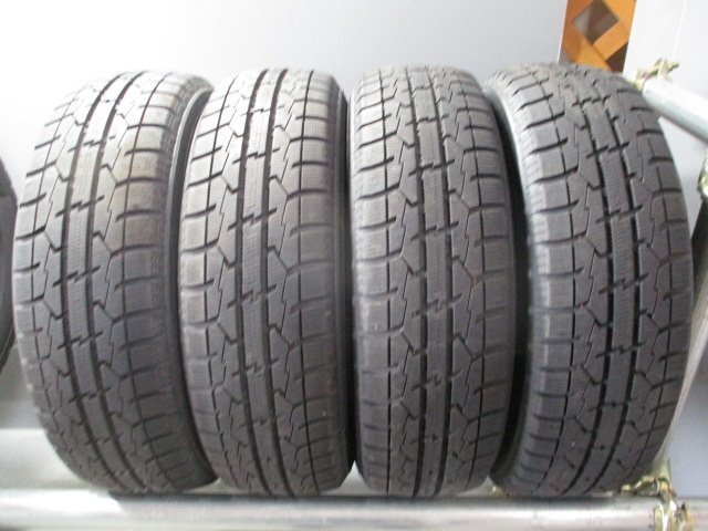 R808☆中古タイヤ スタッドレス 175/65R15 バリ溝 冬4本価格！トーヨー GIZ 法人宛/営業所止め送料無料 アクア フィット スペイド