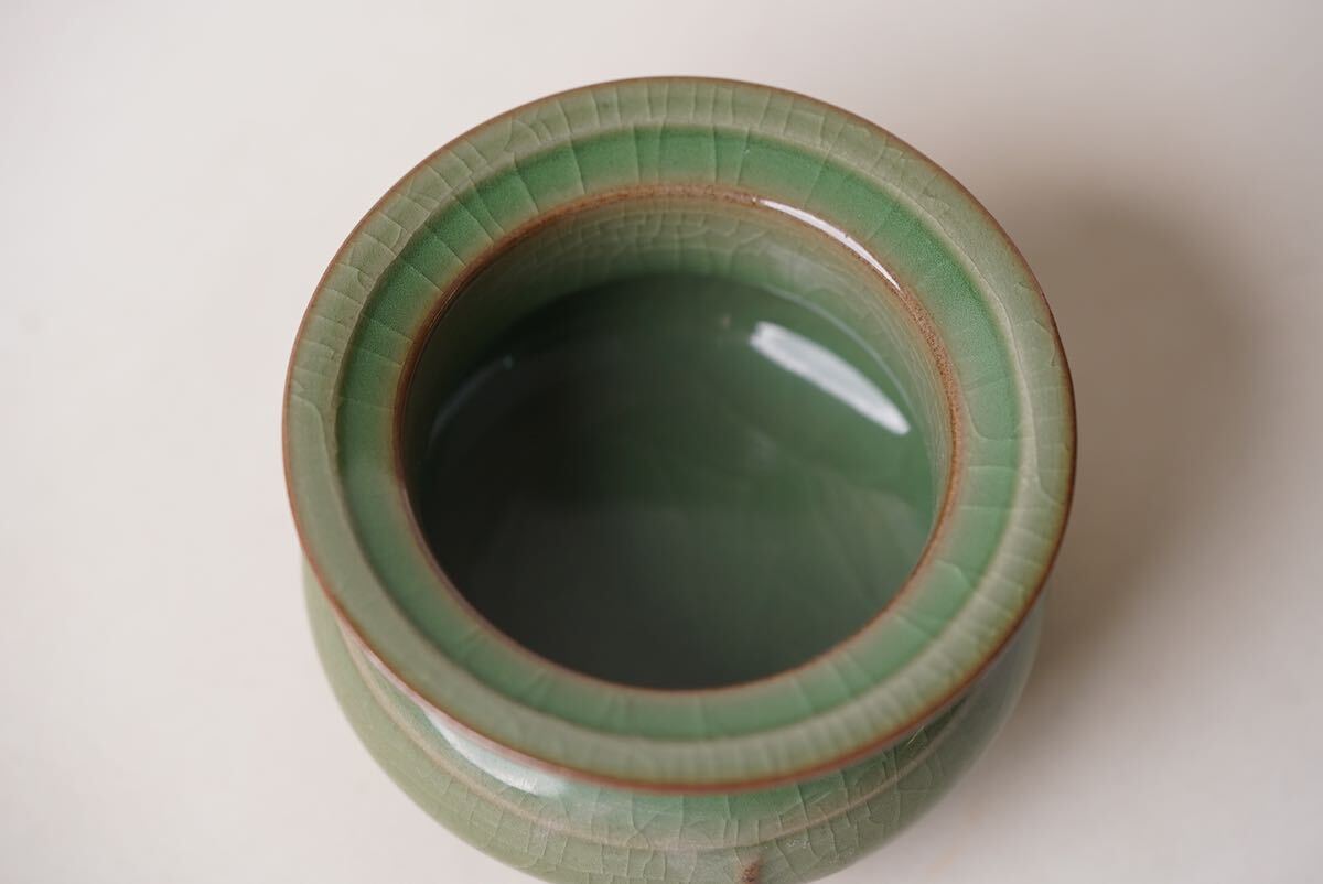 龍泉窯 青磁袴腰香炉 鬲式炉 唐物 茶色かっ 箱付き 陶磁器