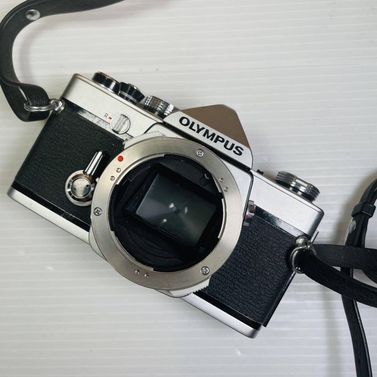 ［810］Olympus OM-1 ボディ フィルムカメラ ジャンク
