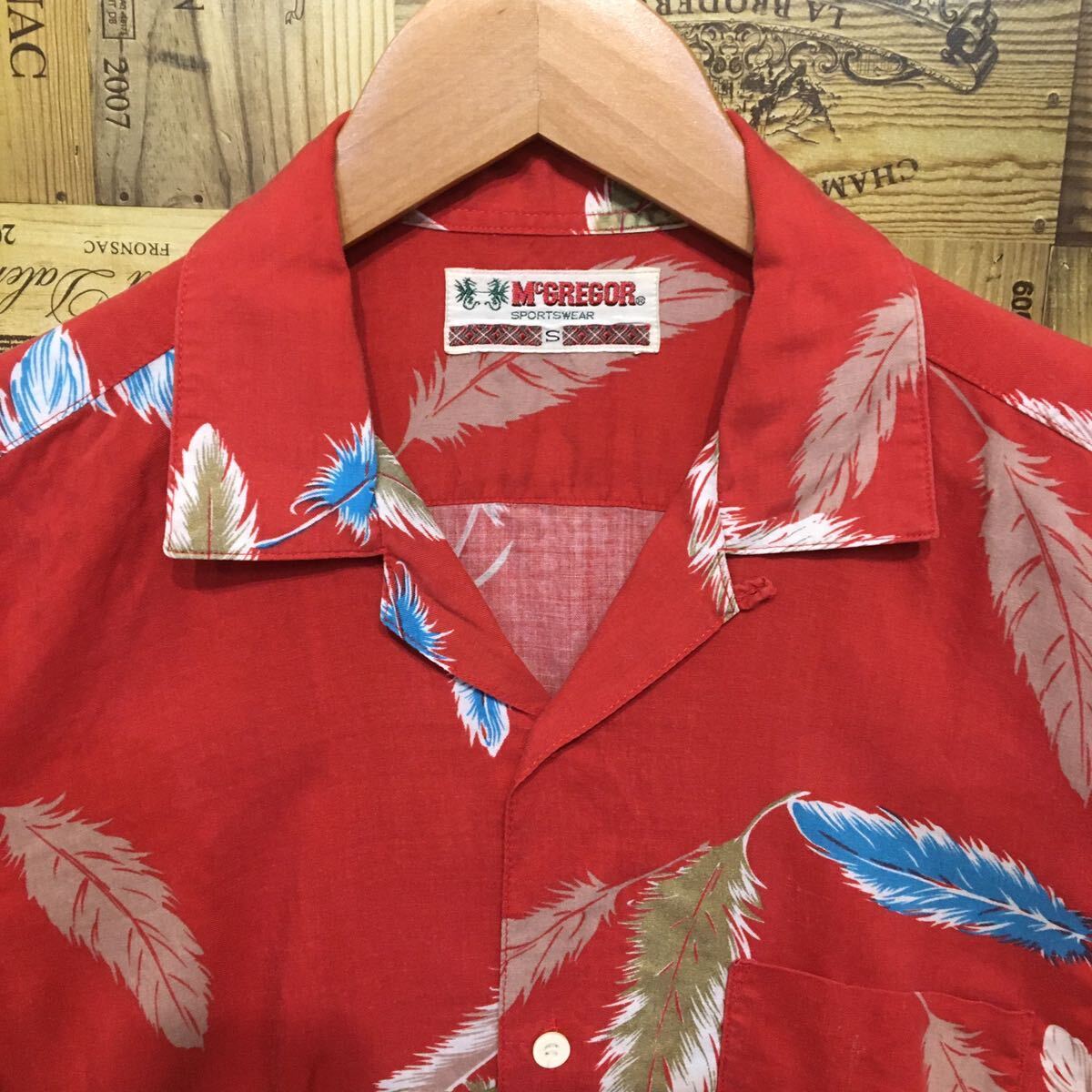70s ヴィンテージ アロハシャツ 半袖 羽根柄 総柄 マックレガー 70s ヴィンテージ アロハシャツ 半袖 羽根柄 総柄 マックレガー