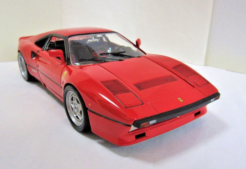 288GTO フェラーリ 1/18 ホットウィール
