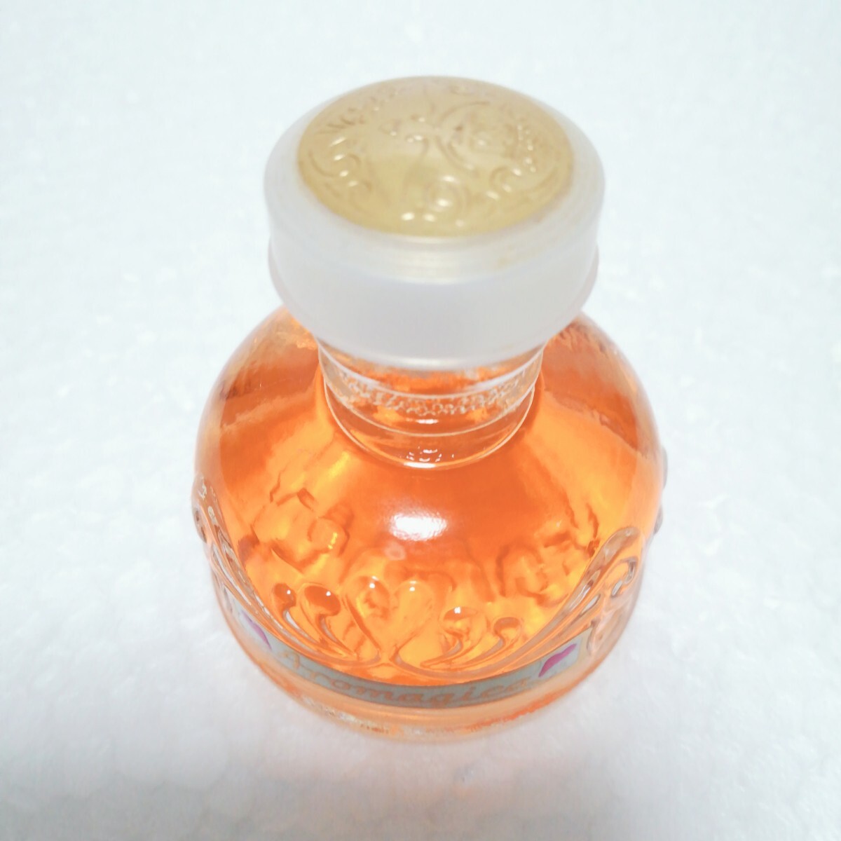 パーティを彩るご馳走や アロマジカ マジョルカ マジョリカ 資生堂 パルファム 香水 15ml 香水(ユニセックス)