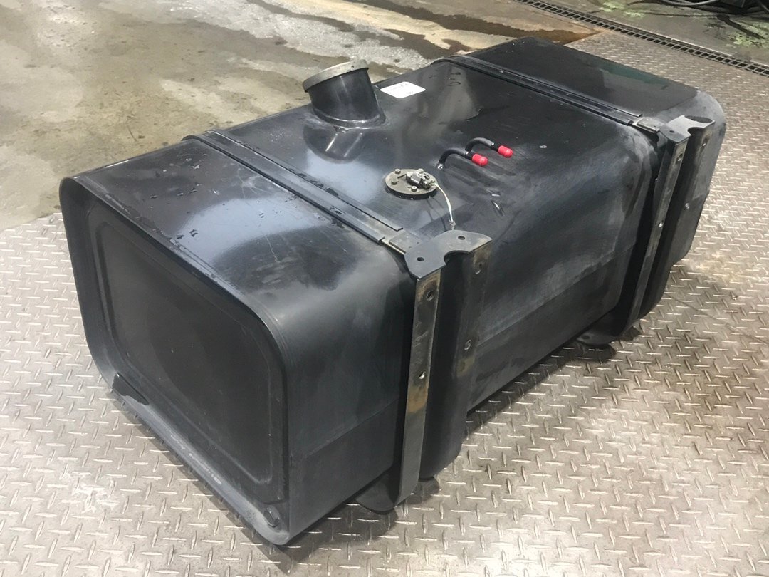 日野 レンジャー 純正燃料タンク200L 日野レンジャー 200L燃料タンク 2113542(マフラー)|売買された
