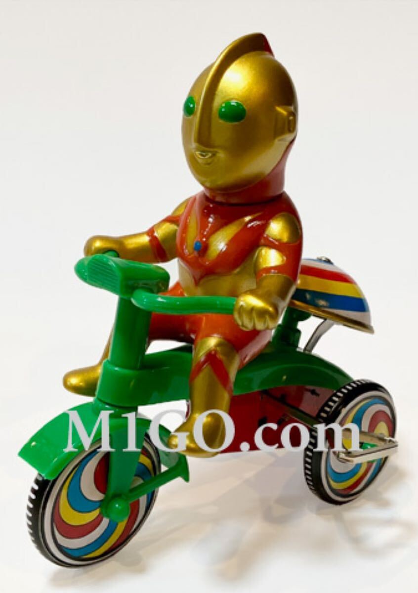 M1号 ウルトラマン 三輪車 新春スペシャルカラー ソフビ M1号 ウルトラマン 三輪車 新春スペシャルカラー ソフビ
