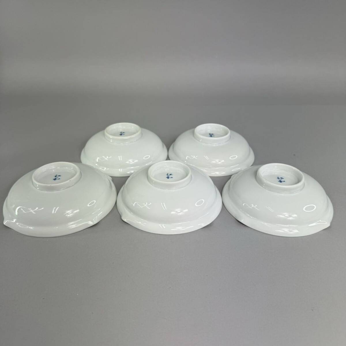 未使用品 有田焼 仁和窯 染錦 柿右衛門様式 小鉢 小皿 5客セット 未使用品 有田焼 仁和窯 染錦 柿右衛門様式 小鉢 小皿 5客セット