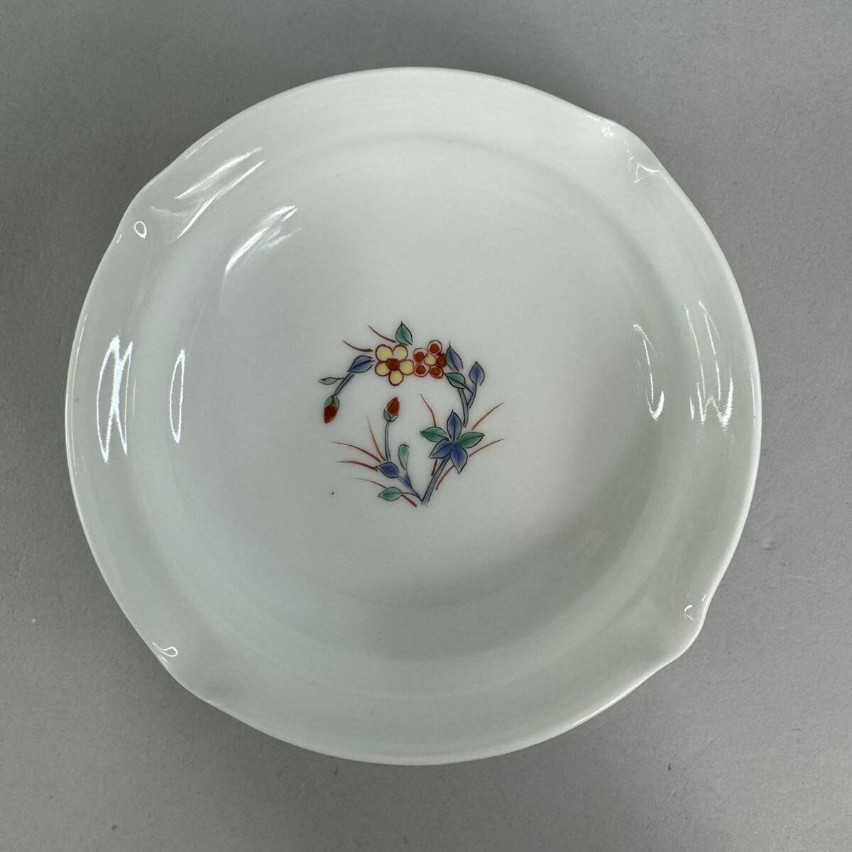 未使用品 有田焼 仁和窯 染錦 柿右衛門様式 小鉢 小皿 5客セット 未使用品 有田焼 仁和窯 染錦 柿右衛門様式 小鉢 小皿 5客セット