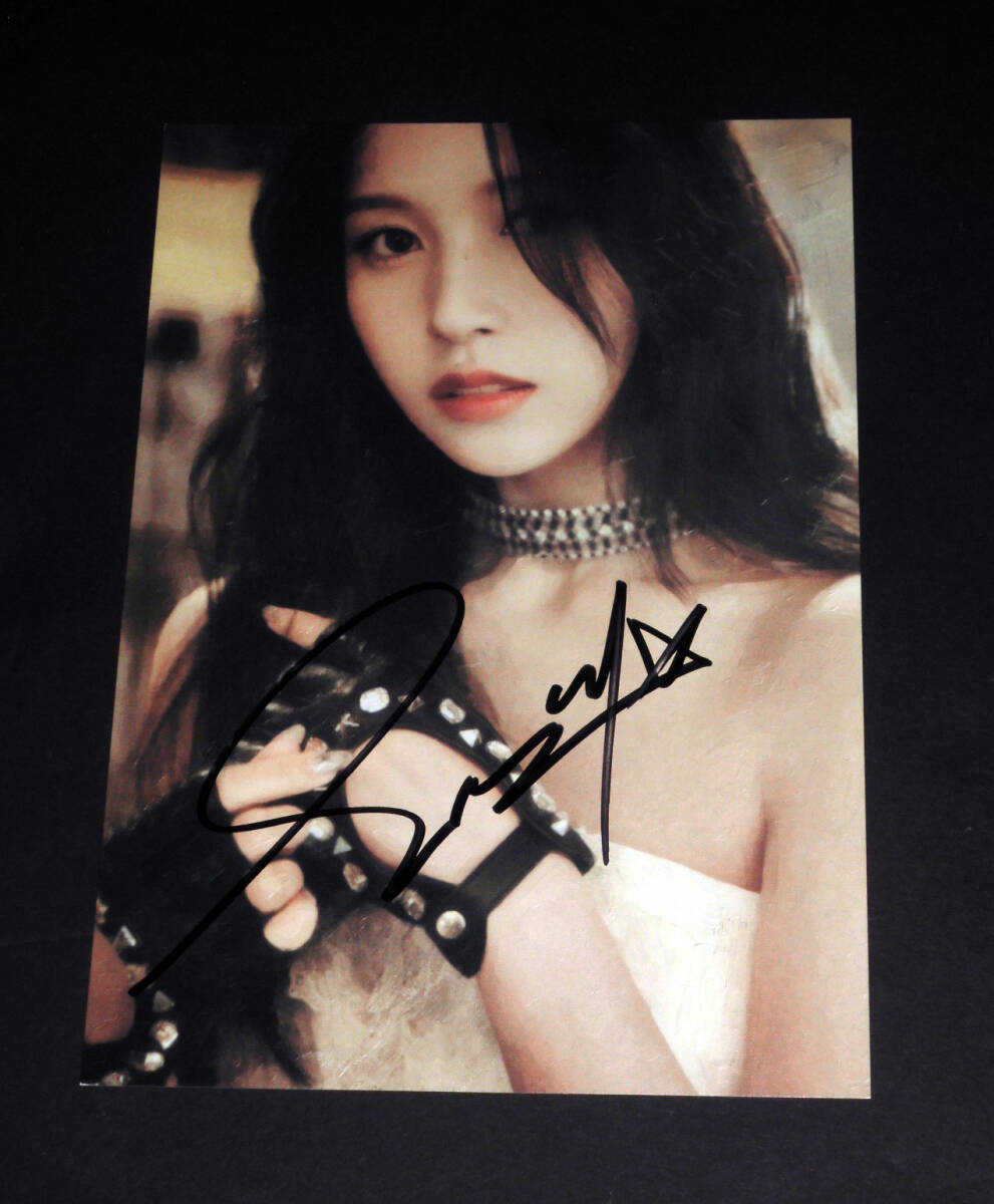 ミナ (MISAMO， TWICE)★直筆サイン入り・日本シングル「Masterpiece」特典大型カード