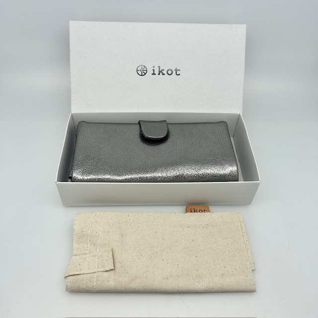 イコット ikot 財布 レディース 長財布 三つ折 シルバー 牛革 本革 ソフトレザー 小銭入れあり