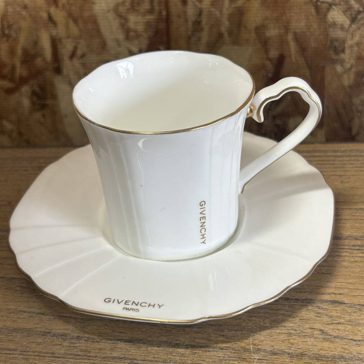 GIVENCHY カップ&ソーサー プレート 洋食器 まとめ ジバンシィ GIVENCHY カップ&ソーサー プレート 洋食器 まとめ ジバンシィ