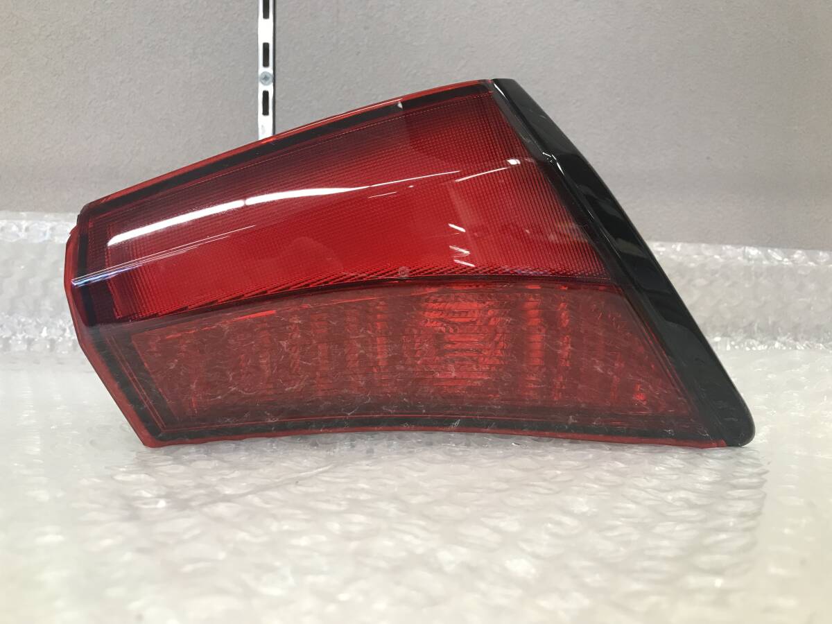 2408-HT8 トヨタ プリウス ZVW51 ZVW55 後期 純正 右 2408-HT8 トヨタ プリウス ZVW51 ZVW55 後期 純正 右