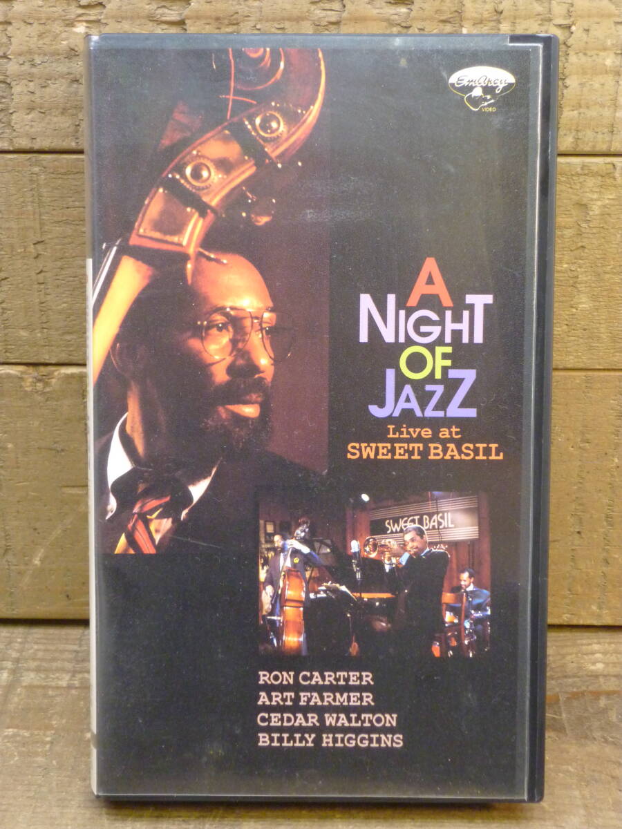 中古VHS ロン・カーター/ロン・カーター・アット・スイート・ベイジル～フィーチャリング・アート・ファーマー 9曲60分 1990年収録 X15178