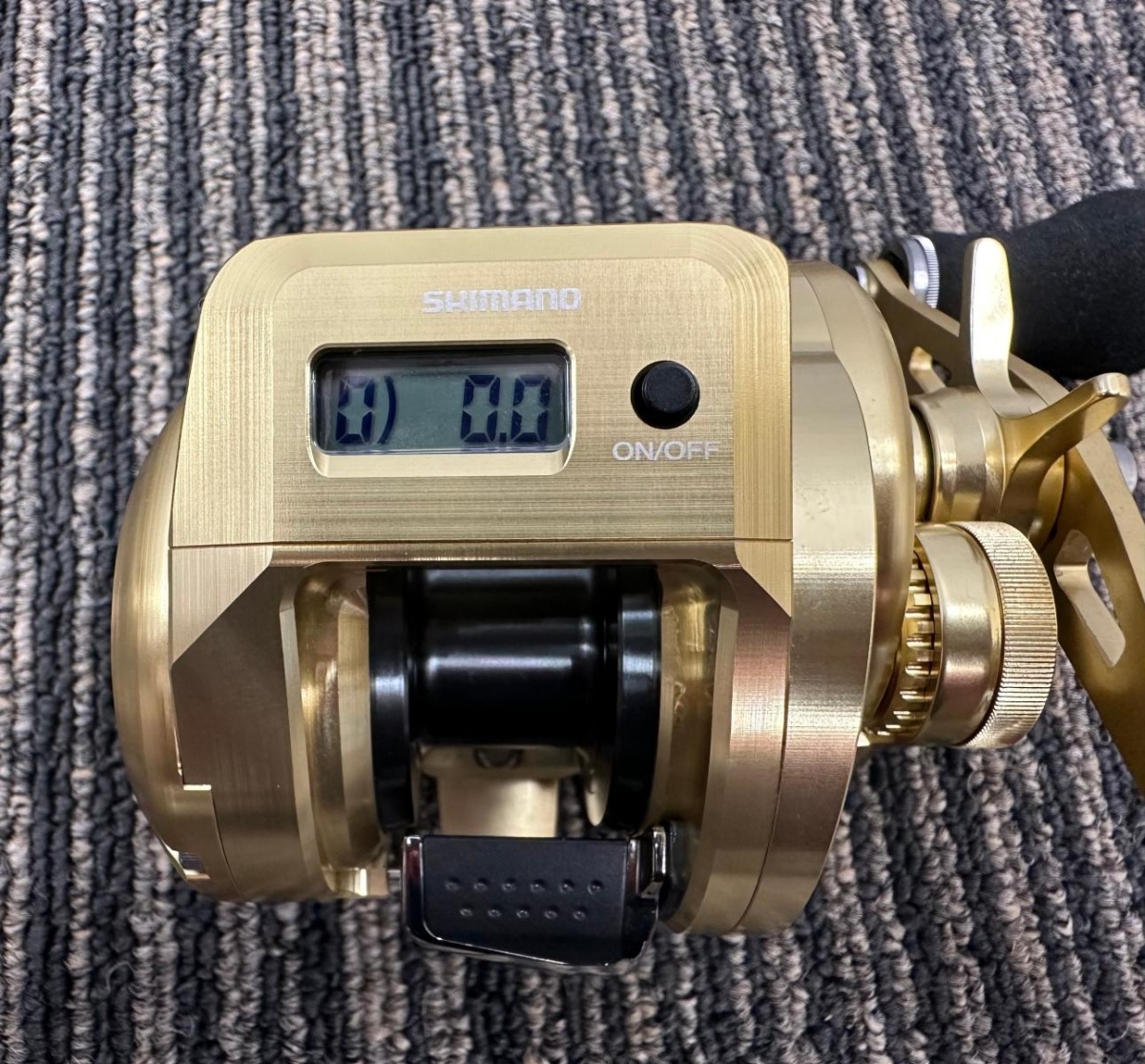 14630円 【ハッピー】SHIMANO シマノ リール 03817 18オシアコン 14630円 【ハッピー】SHIMANO シマノ リール 03817 18オシアコン