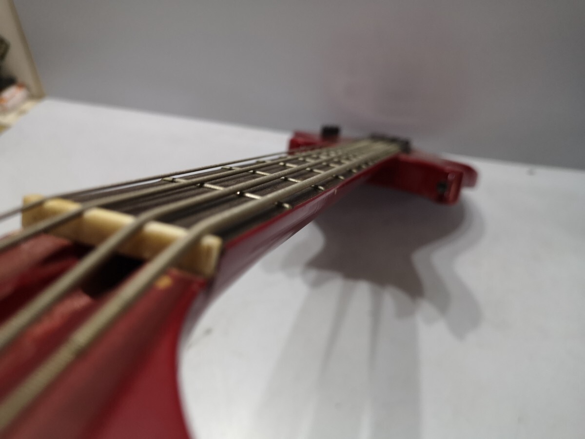 Edwards 型番不明 エレキベース 中古 ケース付