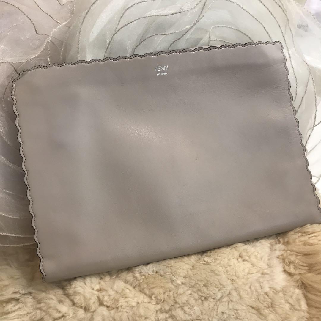 美品 FENDI フェンディ クラッチバッグ モンスター レザー 美品 FENDI フェンディ クラッチバッグ モンスター レザー
