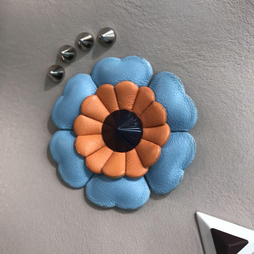 美品 FENDI フェンディ クラッチバッグ モンスター レザー 美品 FENDI フェンディ クラッチバッグ モンスター レザー