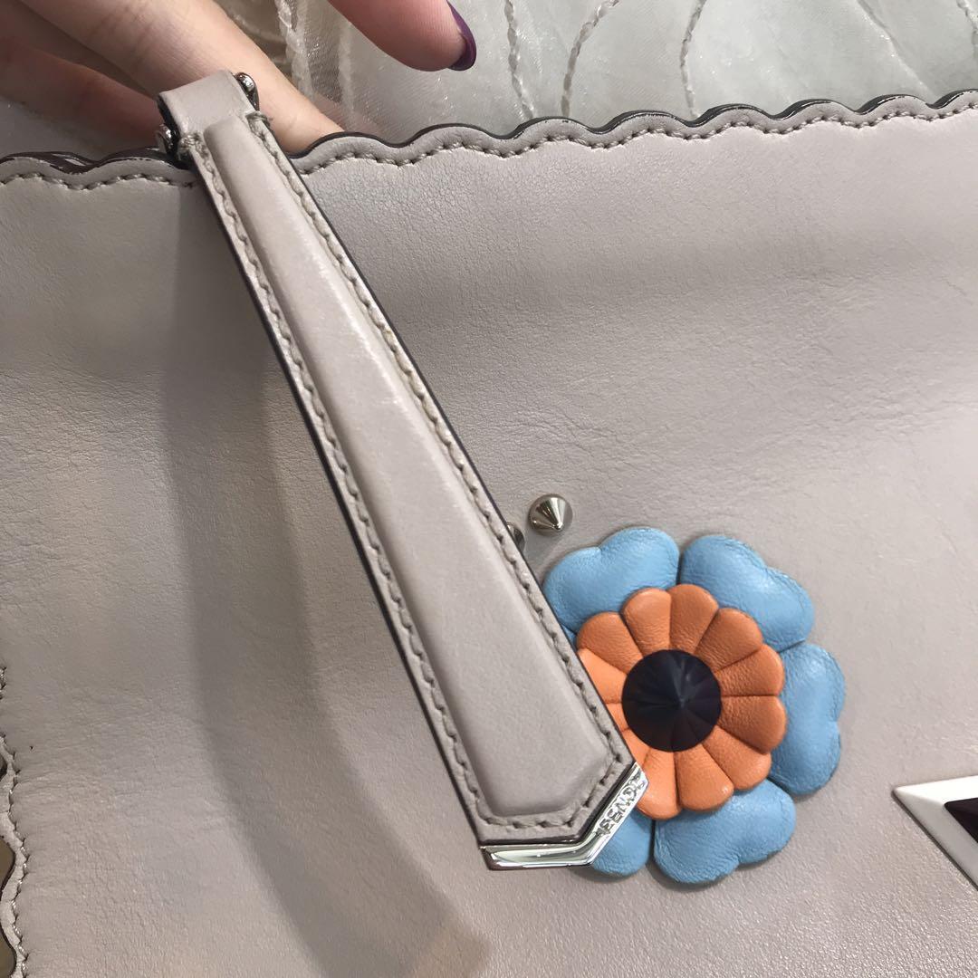 美品 FENDI フェンディ クラッチバッグ モンスター レザー 美品 FENDI フェンディ クラッチバッグ モンスター レザー