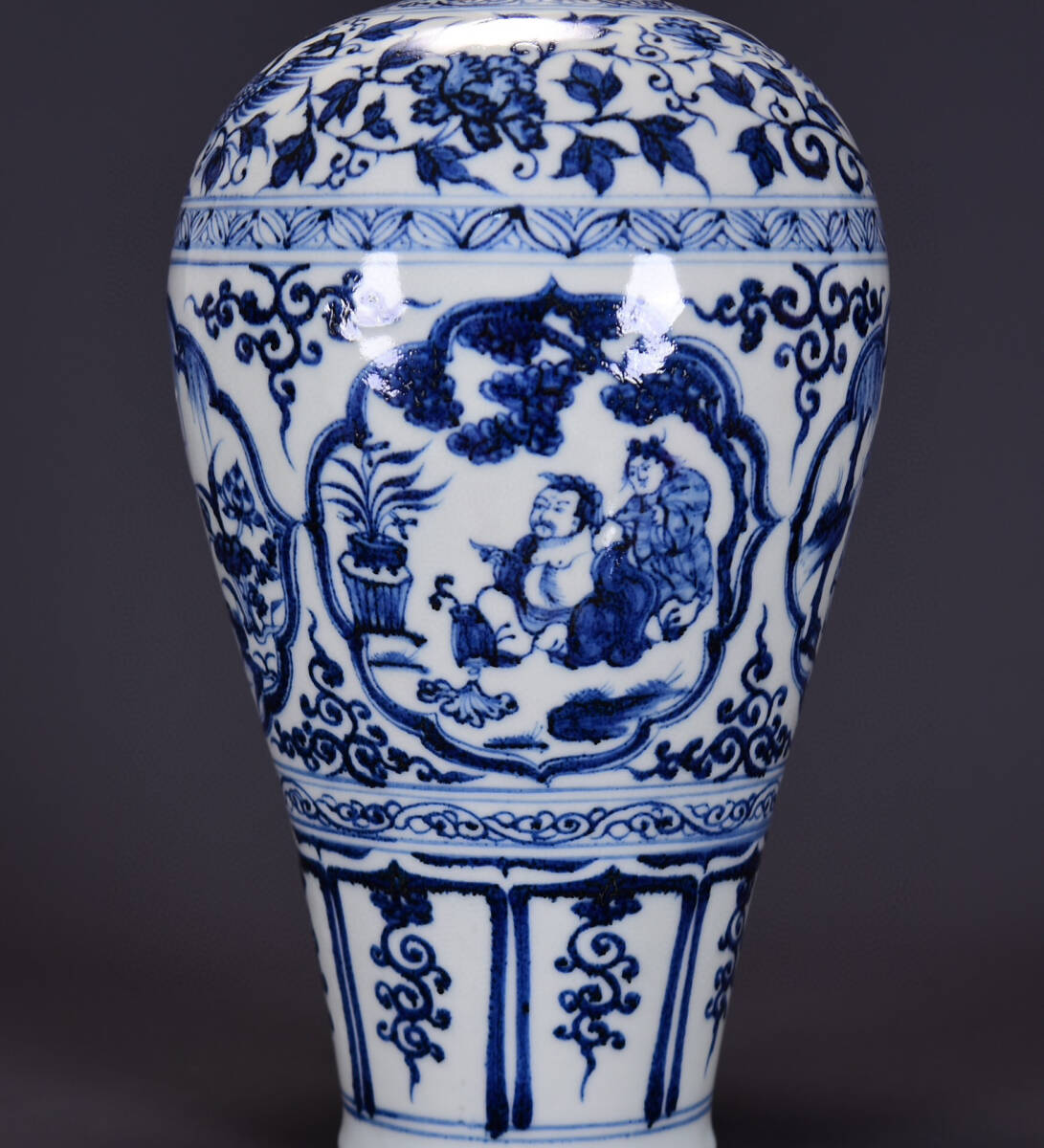 ▽鴻▽元 青花 四愛紋 梅瓶 古陶瓷品 置物 古賞物 中国古玩 中国 ▽鴻▽元 青花 四愛紋 梅瓶 古陶瓷品 置物 古賞物 中国古玩 中国