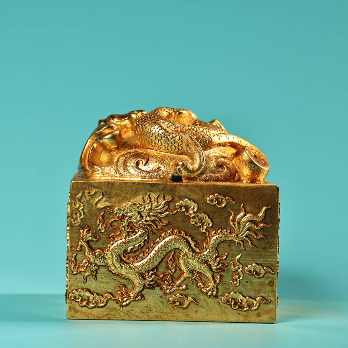 ▽鴻▽ 銅製 塗金 古龍印章 置物 古賞物 中国古玩 中国古 ▽鴻▽ 銅製 塗金 古龍印章 置物 古賞物 中国古玩 中国古
