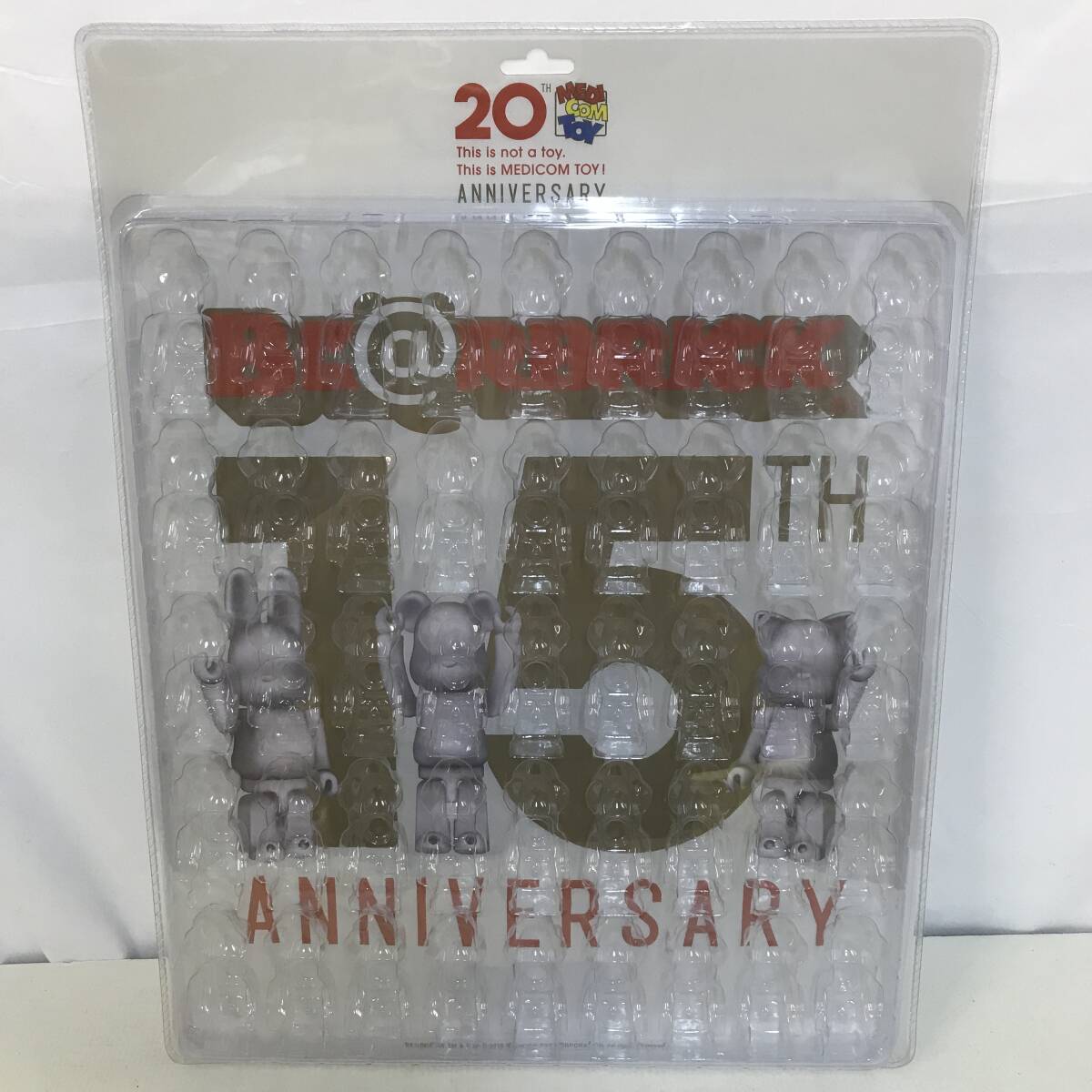 29　BE@RBRICK ベアブリック 15th ANNIVERSARY 100% ブリスターケース 中古品 (100)