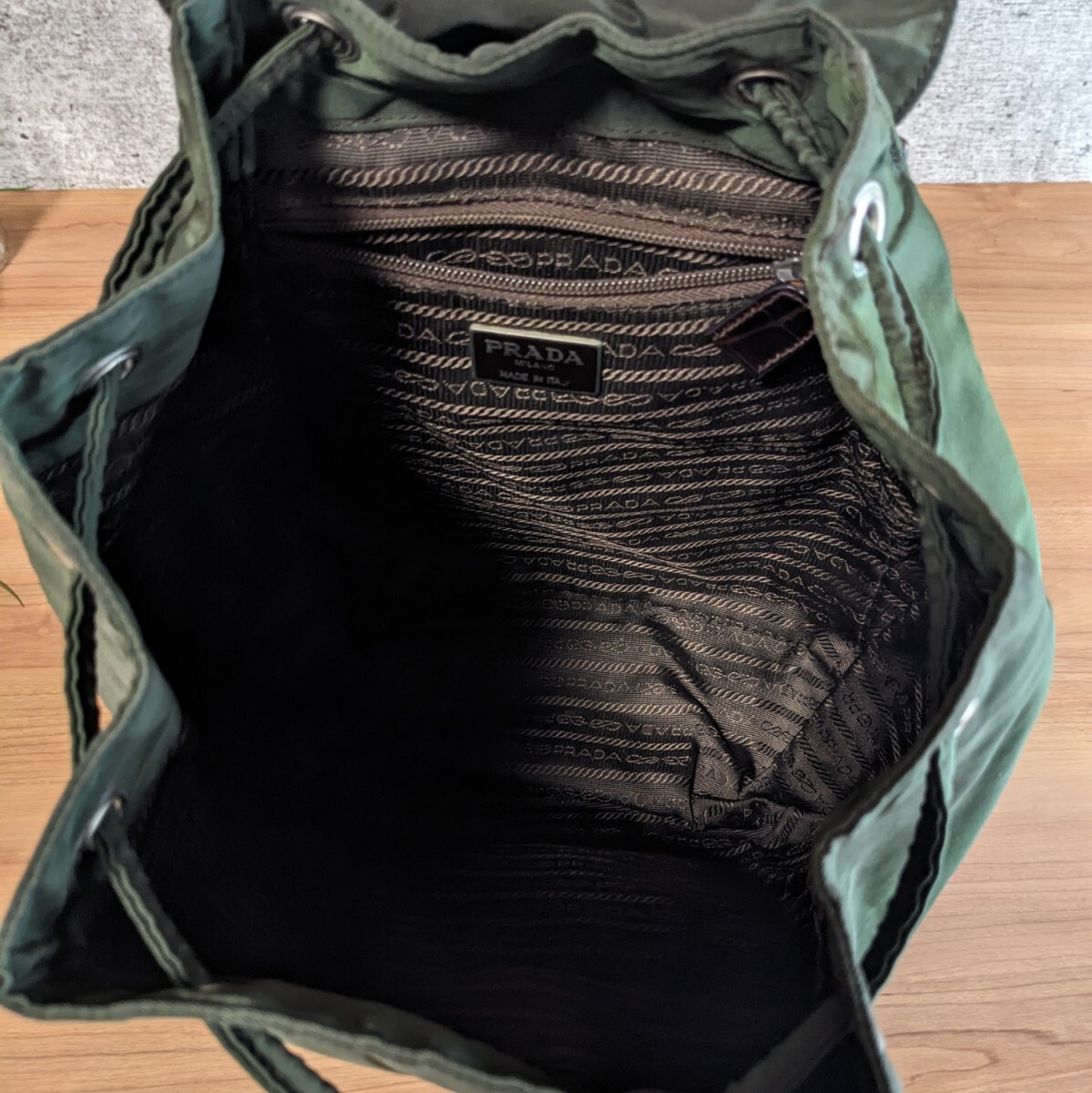 Bibian 比比昂 - 美品 プラダ ヴィンテージ クロコ レザー Bibian 比比昂 - 美品 プラダ ヴィンテージ クロコ レザー