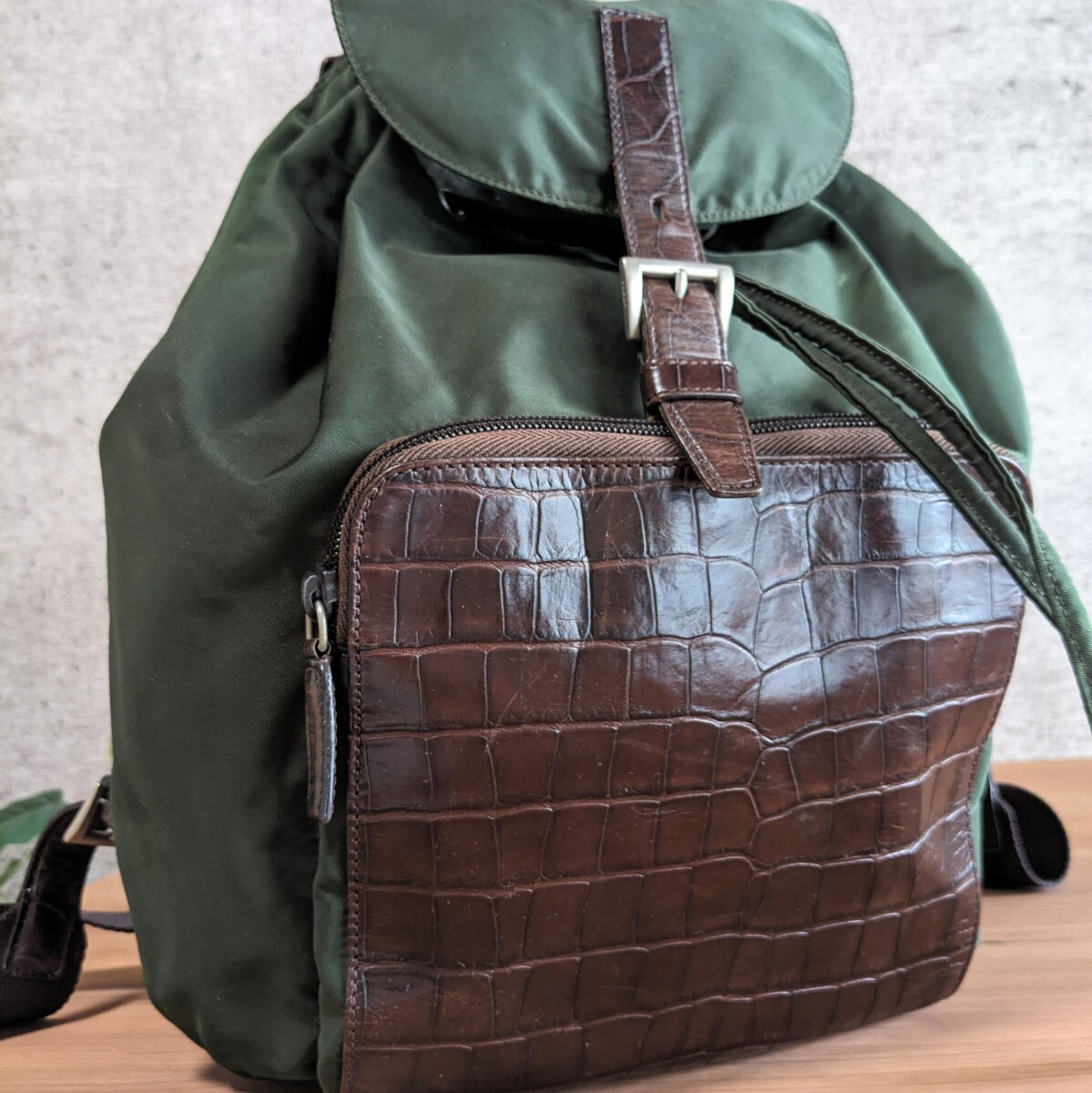 Bibian 比比昂 - 美品 プラダ ヴィンテージ クロコ レザー Bibian 比比昂 - 美品 プラダ ヴィンテージ クロコ レザー
