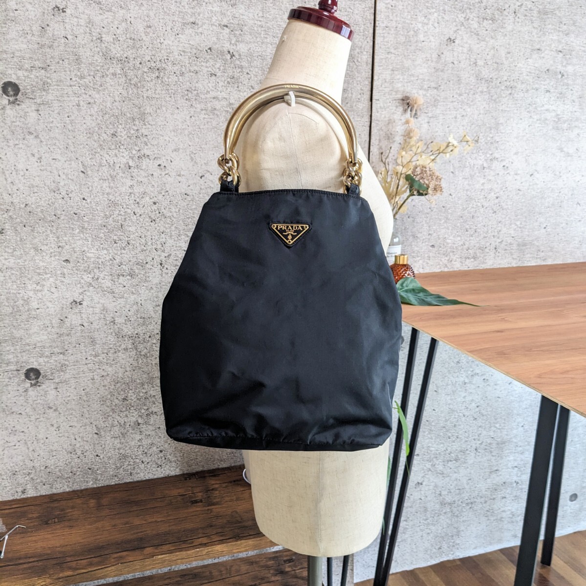1円 美品 PRADA プラダ トートバッグ ブラック 黒 ナイロン 1円 美品 PRADA プラダ トートバッグ ブラック 黒 ナイロン