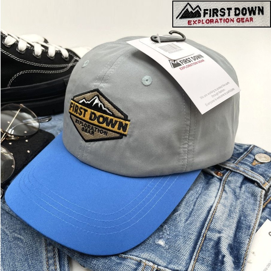 FIRST DOWN グレー×ブルー キャップ 帽子 アウトドアキャンプゴルフ バイクトラックスポーツ ブラックロゴ刺繍 ファーストダウン