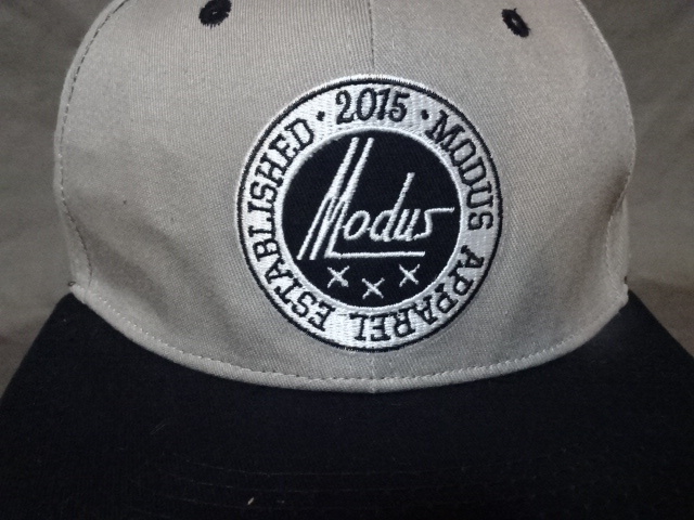 激レア USA購入 アメリカ企業モノ 人気アクティブ系 衣料ブランド 【MODUS APPAREL】 ロゴ刺繍入り キャップ 中古良品