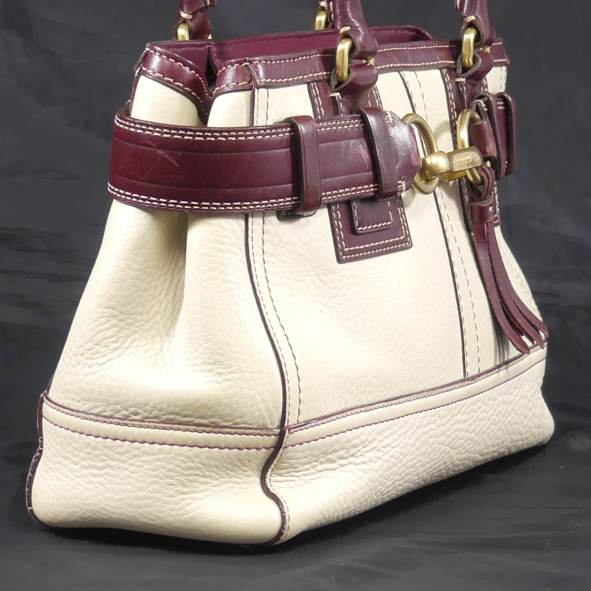 即決 COACH レザーハンドバッグ オールドコーチ メンズ 白 茶 本 即決 COACH レザーハンドバッグ オールドコーチ メンズ 白 茶 本